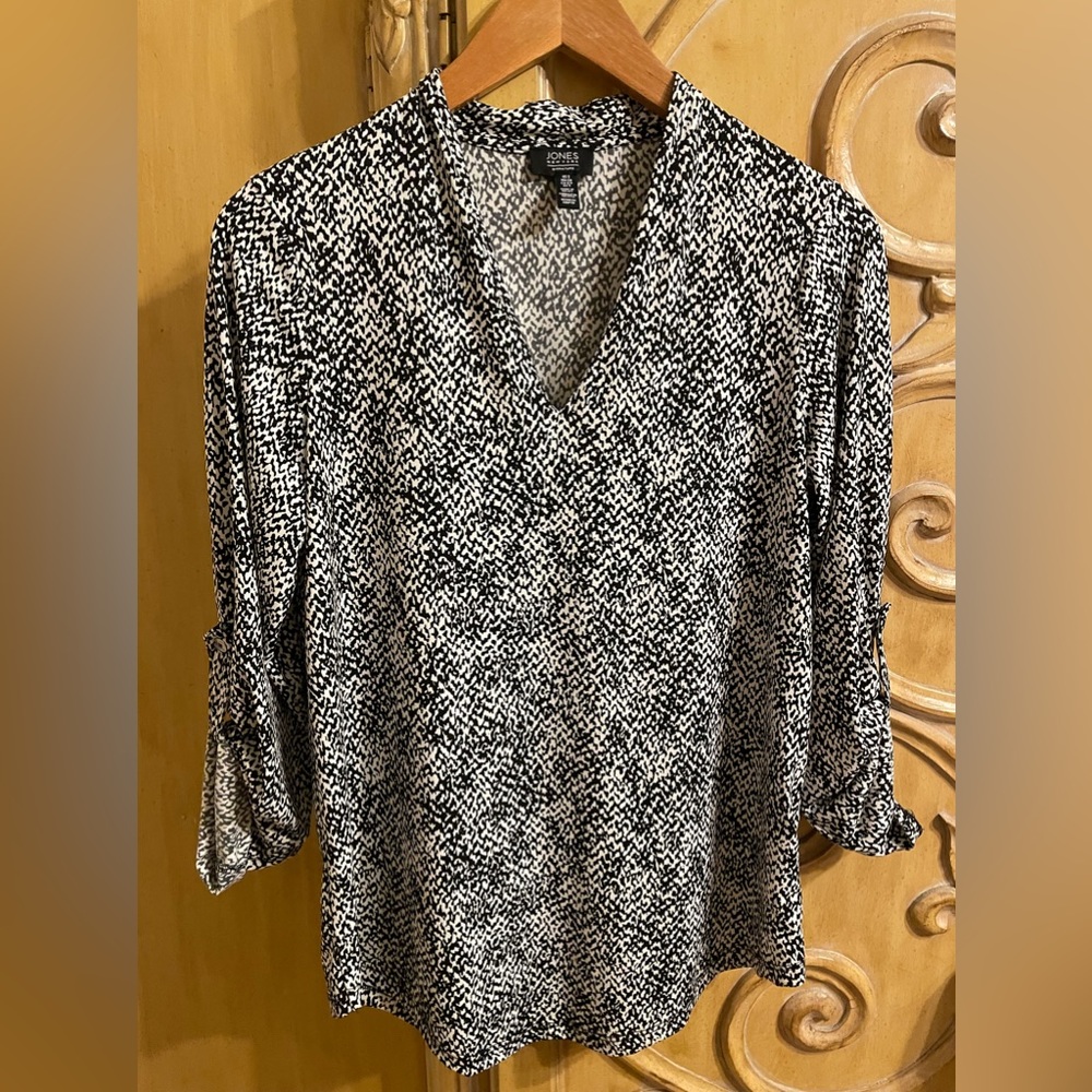 Jones New York Black and White Blouse